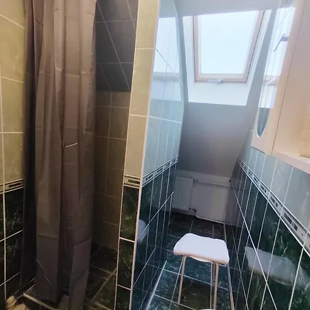 Jada Vendeghaz ベーラパットファールヴァ