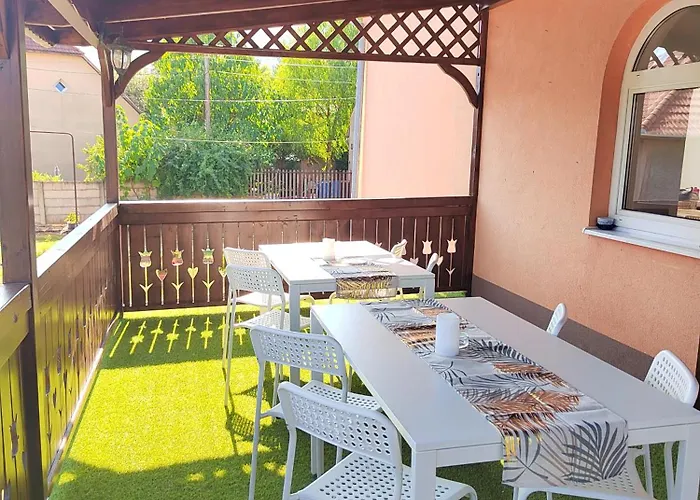 Jada Vendeghaz * Belapatfalva